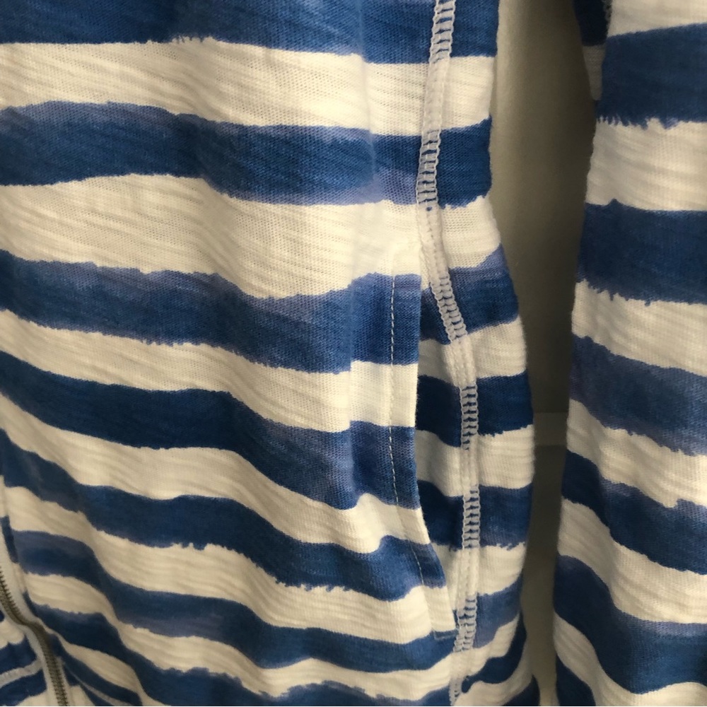Tommy Bahama Full Zip Jacket❗️ - Picture 2 of 7